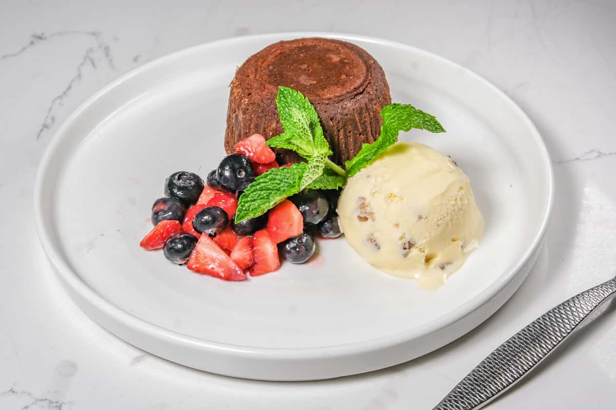 Elegant Molten Chocolate Cake | The Michael's Restaurant Blog