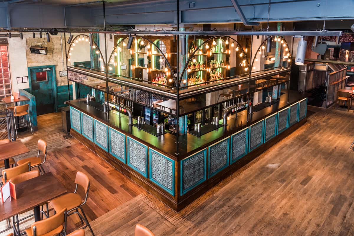 bar