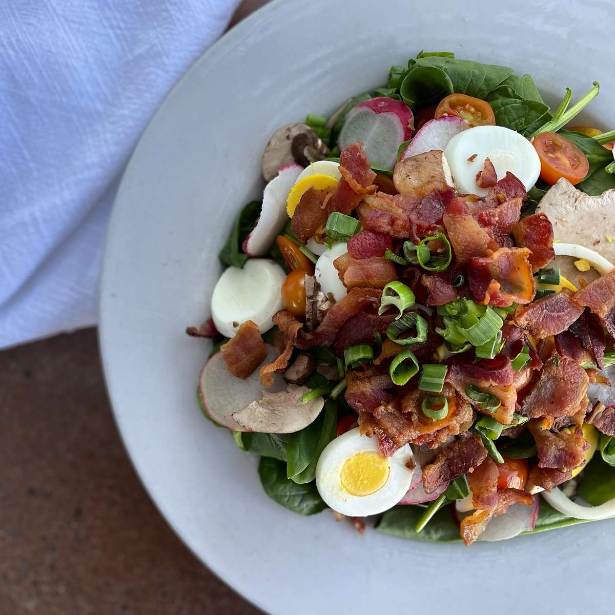 spinach egg bacon salad