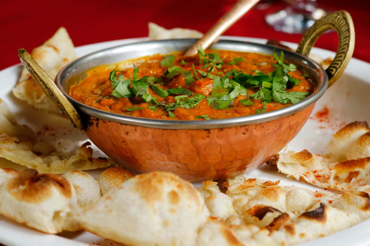 naan with dip