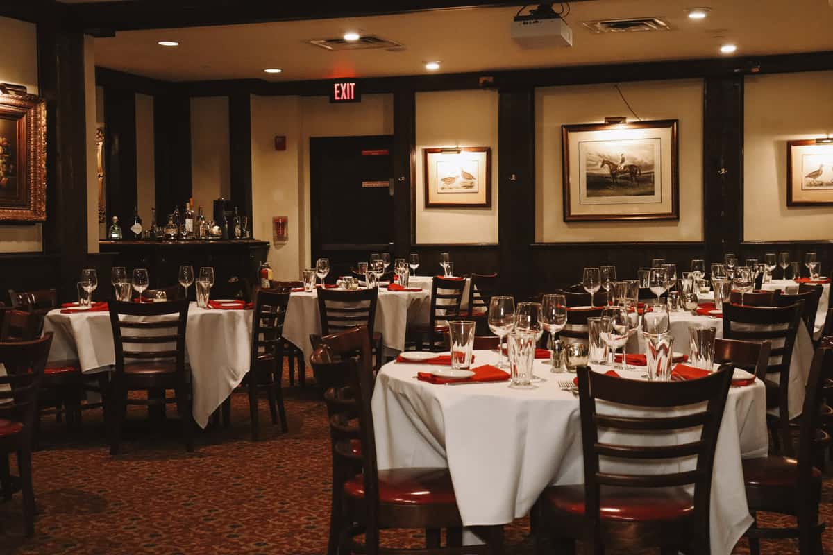Houston Thomas Rooms 1, 2, and 3: The Houston Thomas Rooms The Houston Thomas Rooms offer the ultimate in flexibility, making them the perfect choice for meetings, rehearsal dinners, corporate events, family celebrations, and private gatherings of all sizes. Designed with three interchangeable spaces, Houston Thomas Rooms 1, 2, and 3 can be reserved individually for more intimate events or combined to create a larger venue. Each room comfortably accommodates up to 24 seated guests, while opening the collapsible partition walls transforms the space into one expansive private dining room that can host up to 72 guests seated or up to 100 guests for a standing reception. Whether you're planning a small business meeting, a milestone celebration, or a larger social event, the Houston Thomas Rooms can be configured to fit your needs while providing the exceptional cuisine, attentive service, and elegant atmosphere Sperry's is known for. Our versatile space allows us to create the perfect setting for every occasion, ensuring your event is as seamless as it is memorable.