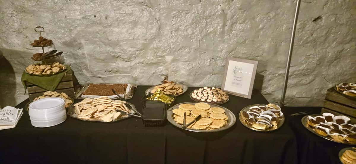 dessert display