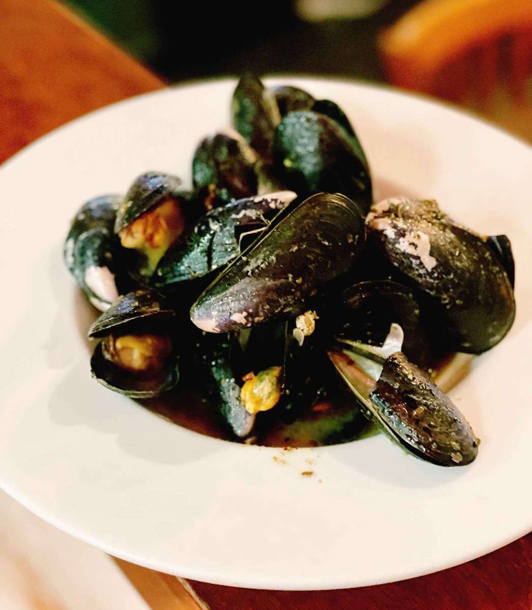Coconut cream mussels