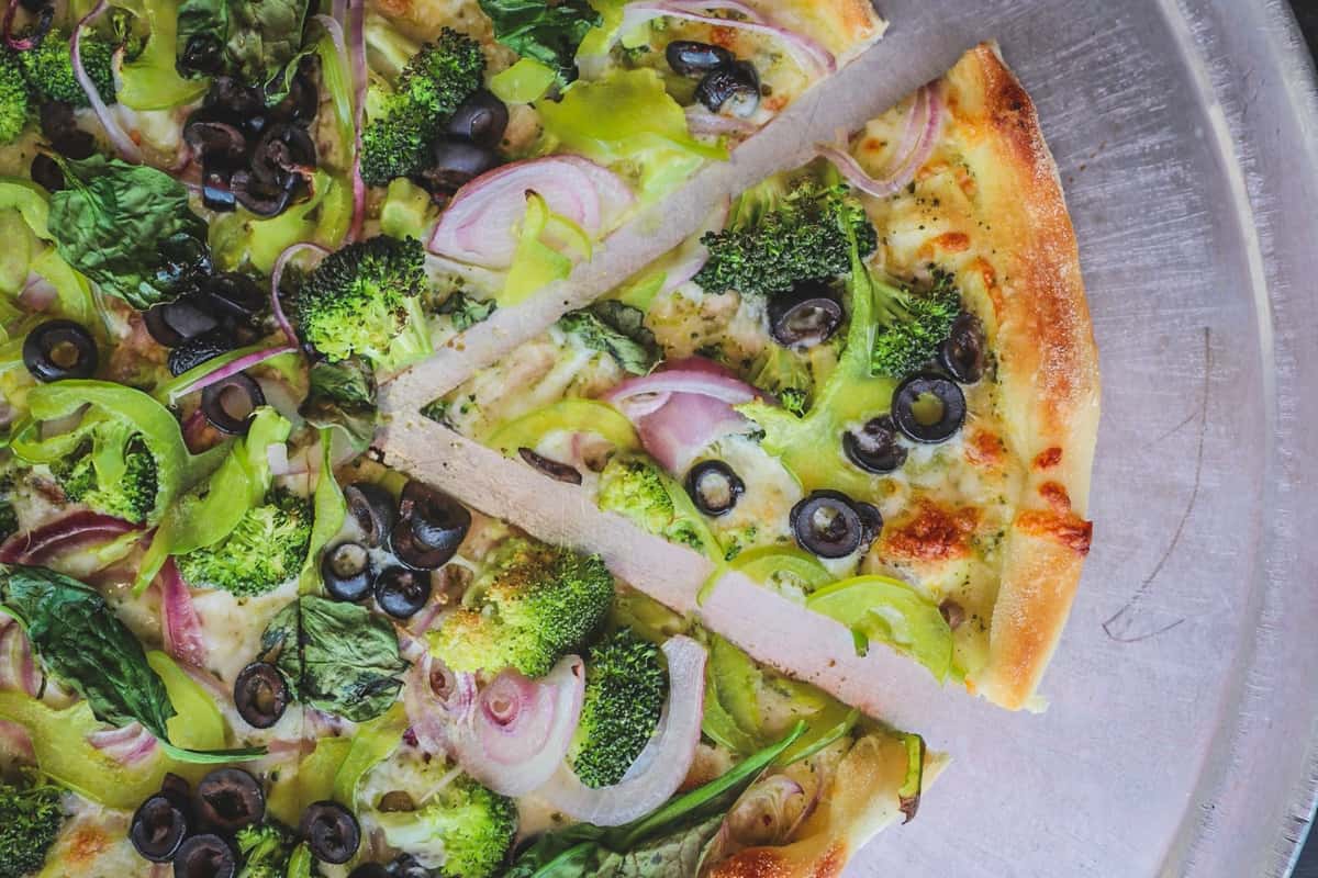 broccoli pizza
