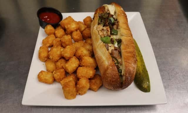 CHICKEN CHEESESTEAK WITH TOTS