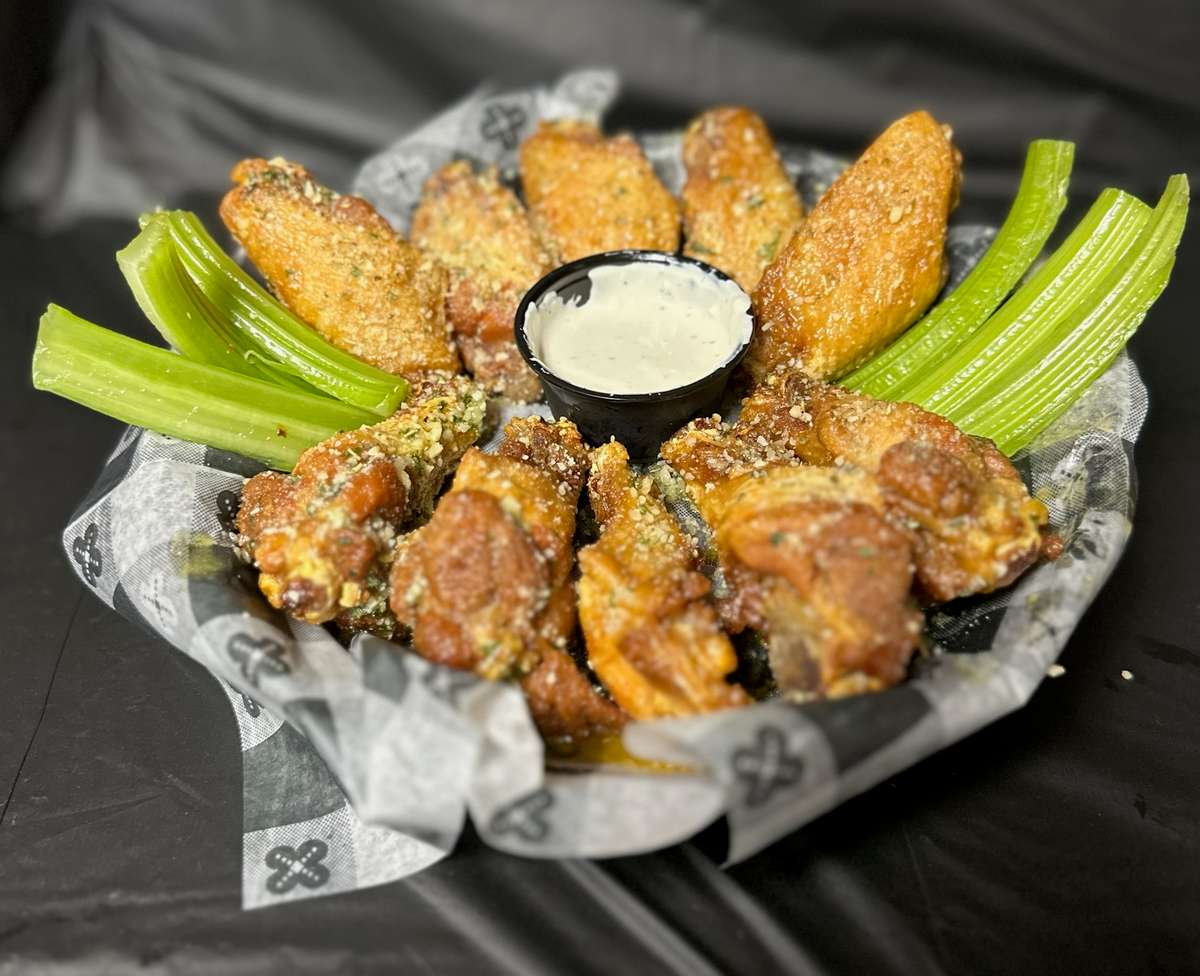 garlic parm wings