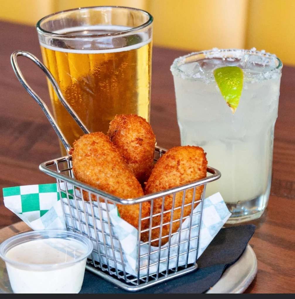 Best Spots for Cold Beer and Hot Wings in McKinney