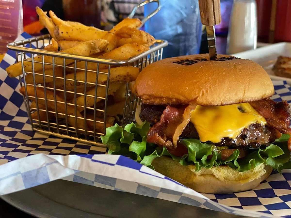 Best Lunch Spots in McKinney: Perfect American Dining for Your Midday Break