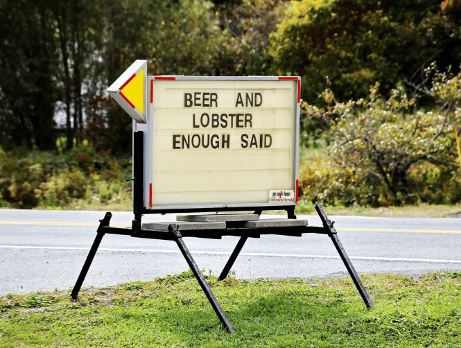 beer and lobster sign 