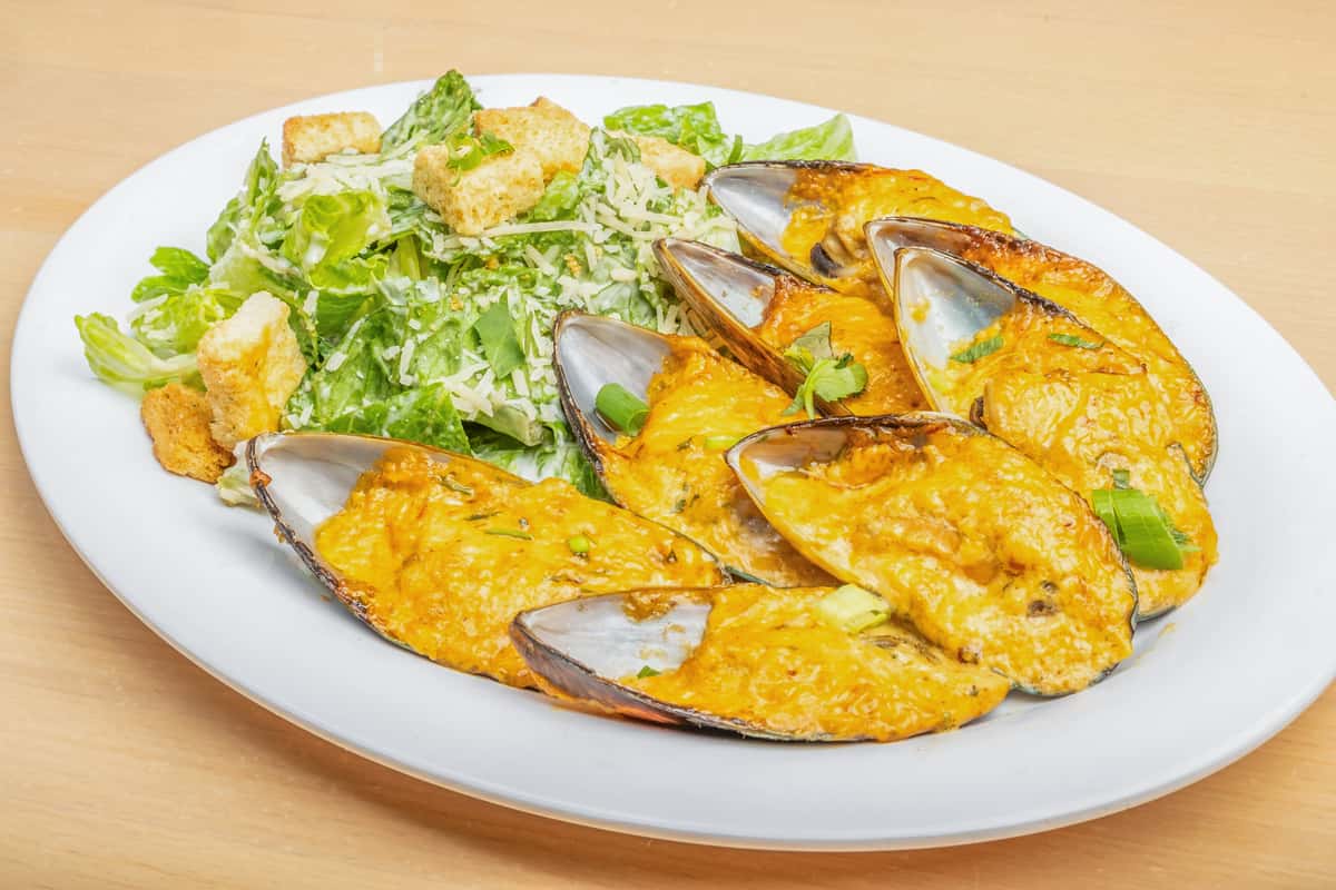 Southwest Mussels With Caesar Salad