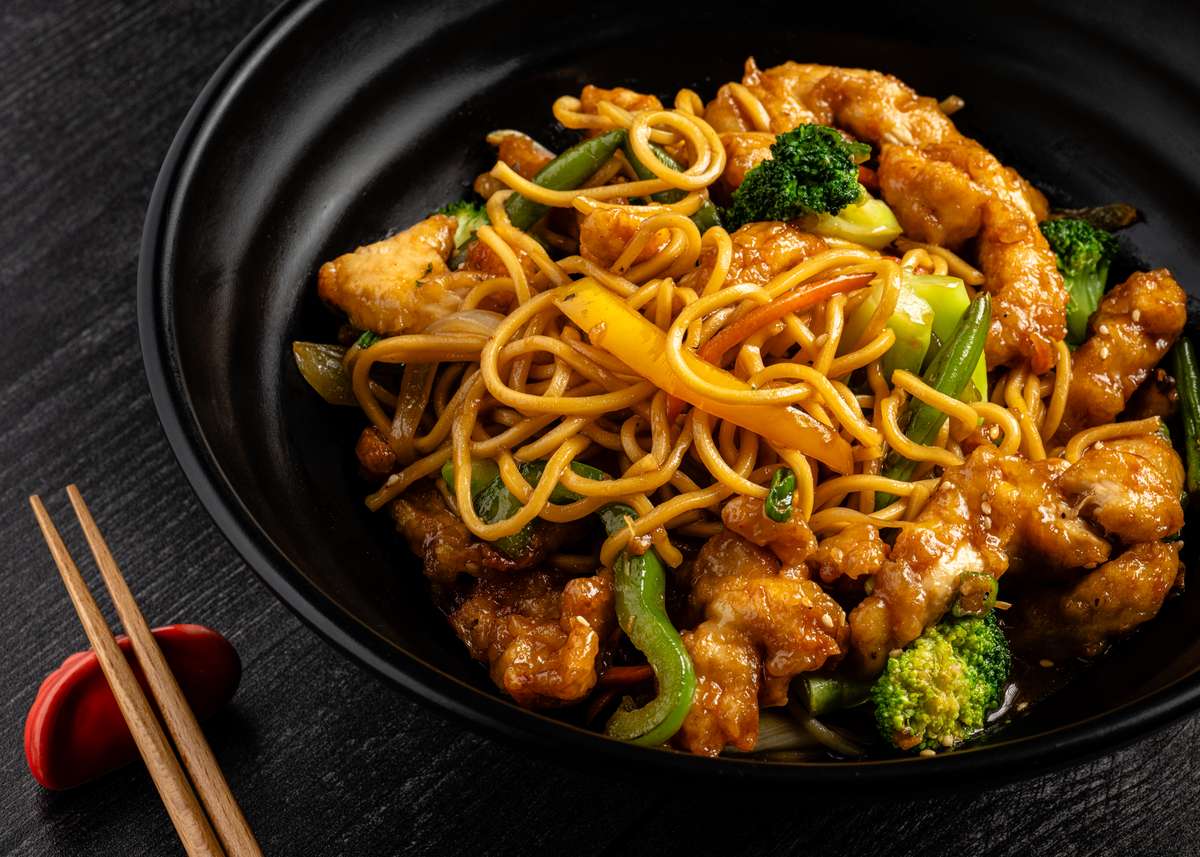 Chicken Lo Mein