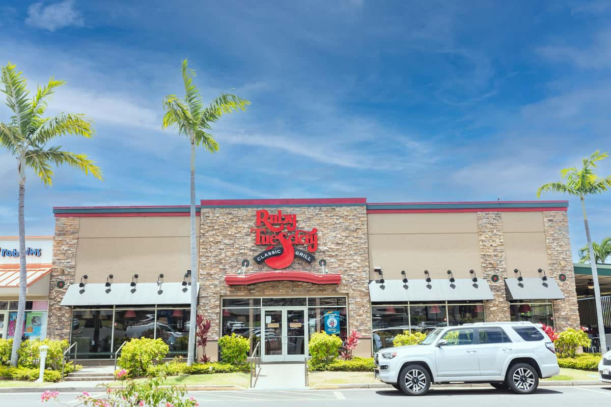 Exterior of Ruby Tuesday Hawaii
