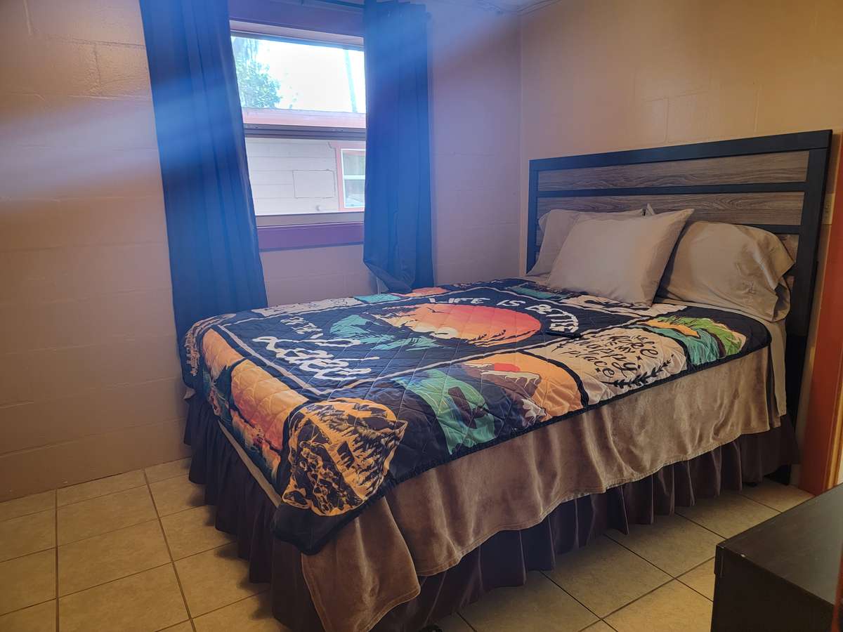 bedroom2