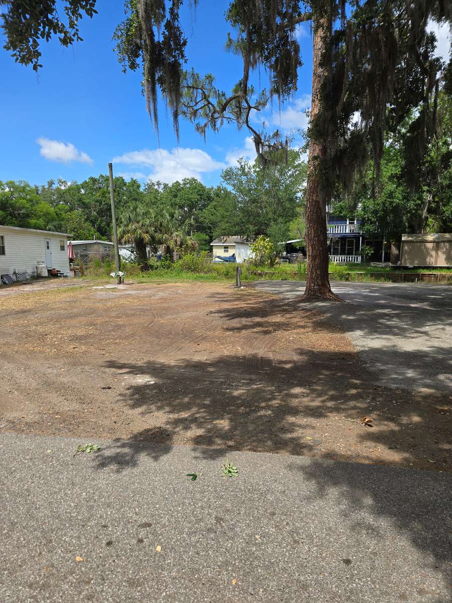 Lot 5 1