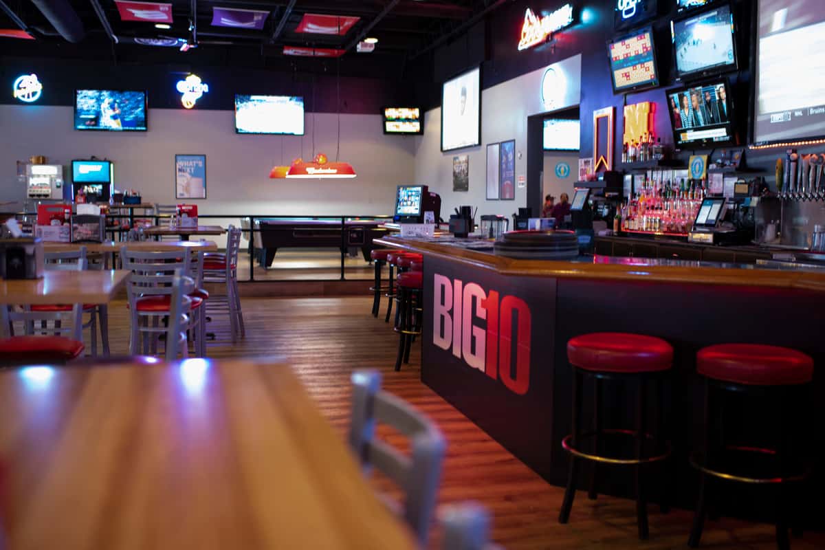 big 10 bar interior