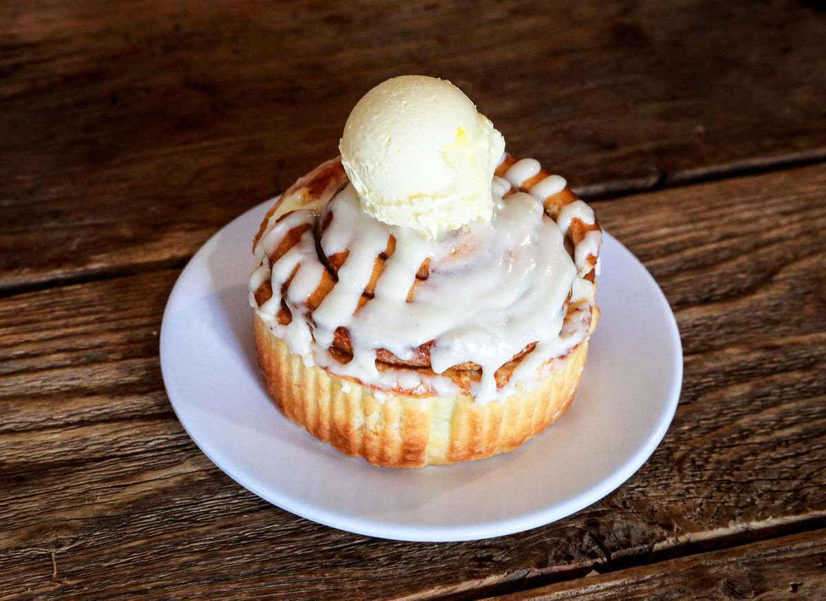 Cinnamon roll