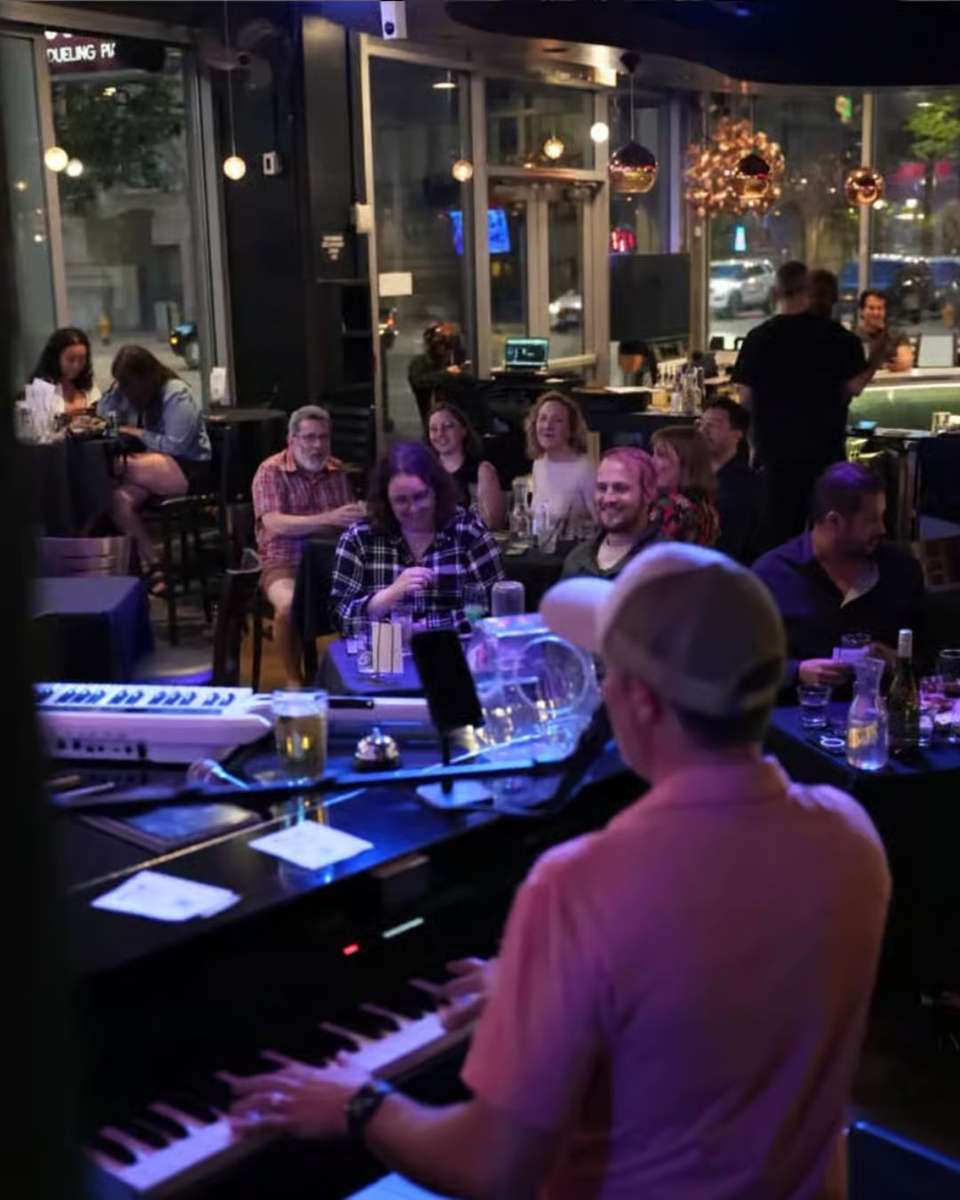 🎹 Piano + drinks = the perfect night out. Join us for Happy Hour Piano from 6–8 PM with cocktails & live tunes. Menu: https://www.fortissimoduelingpianos.com/menu