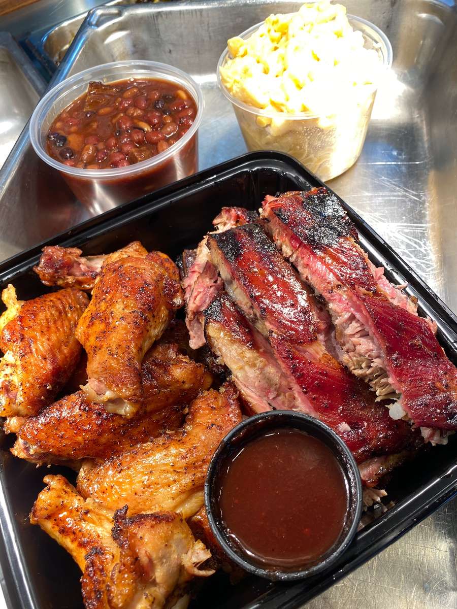 Ribs with sides