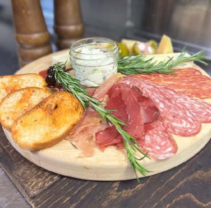 Chatcuterie