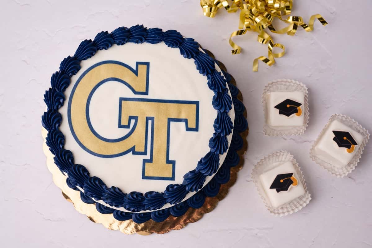 graduation cake