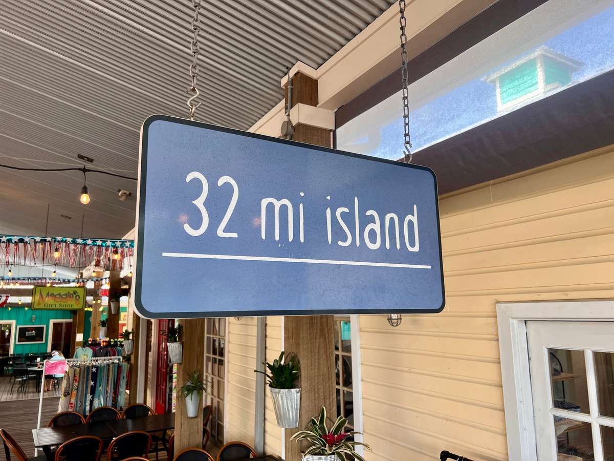 32 mi island