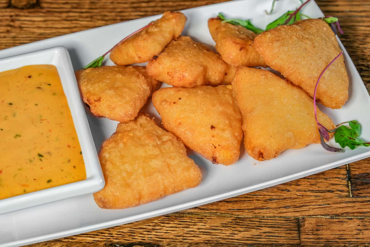 nuggets and cheese dip