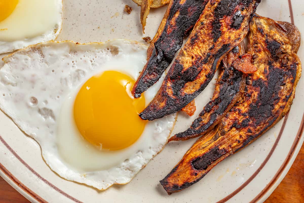 Two Eggs Platter W Vegan Bacon
