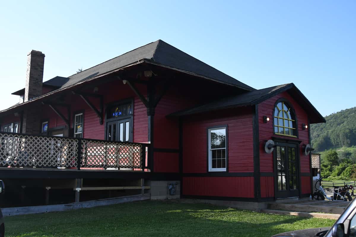 DEPOT EXTERIOR