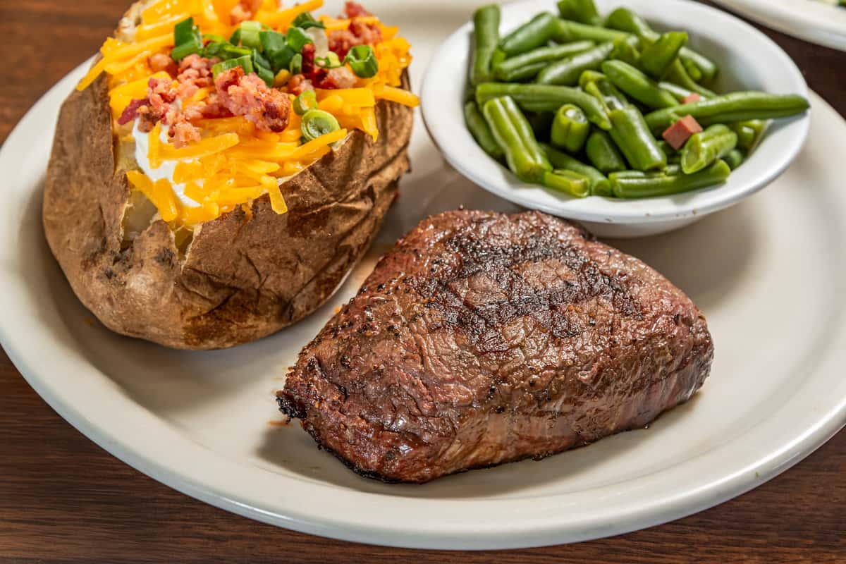 8oz Sirloin Steak DInner
