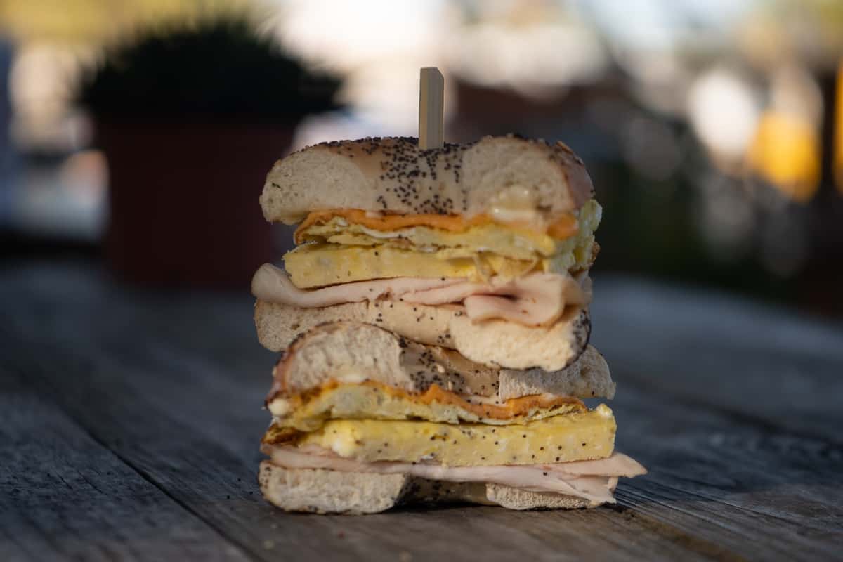 egg and cheese bagel