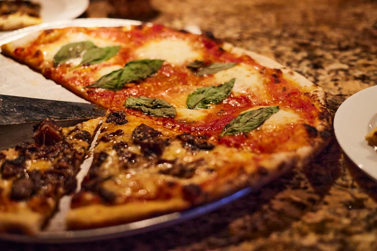 split pizza