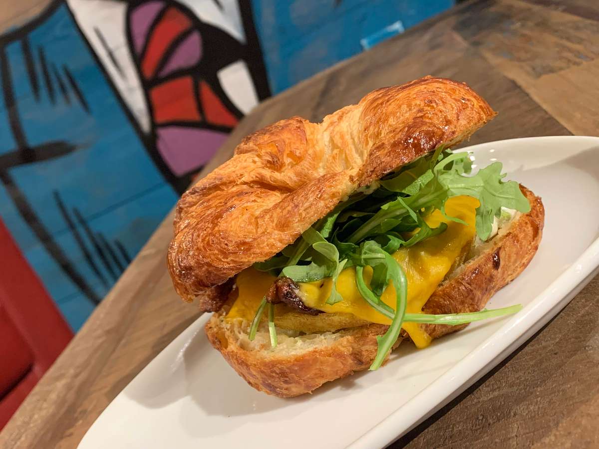 Croissant sandwich