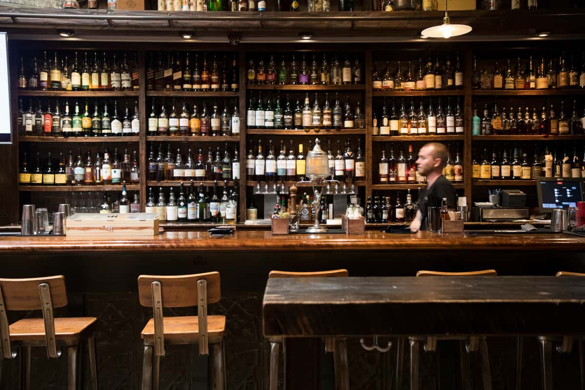 bar
