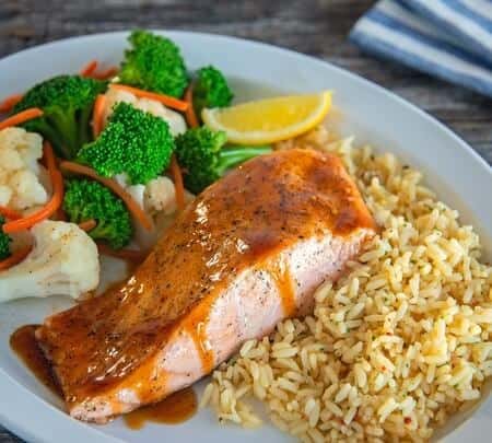 Teriyaki Glazed salmon filet with rice & vegetables