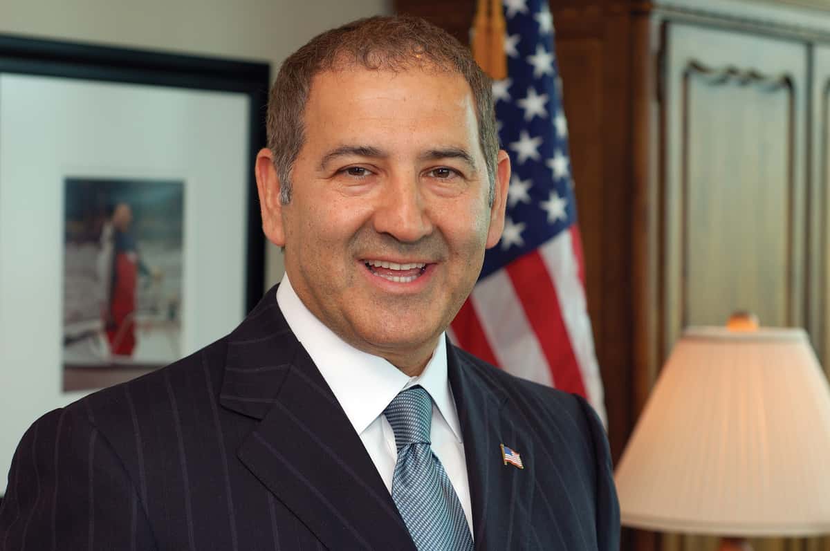 David Davoudpour Shoney's CEO