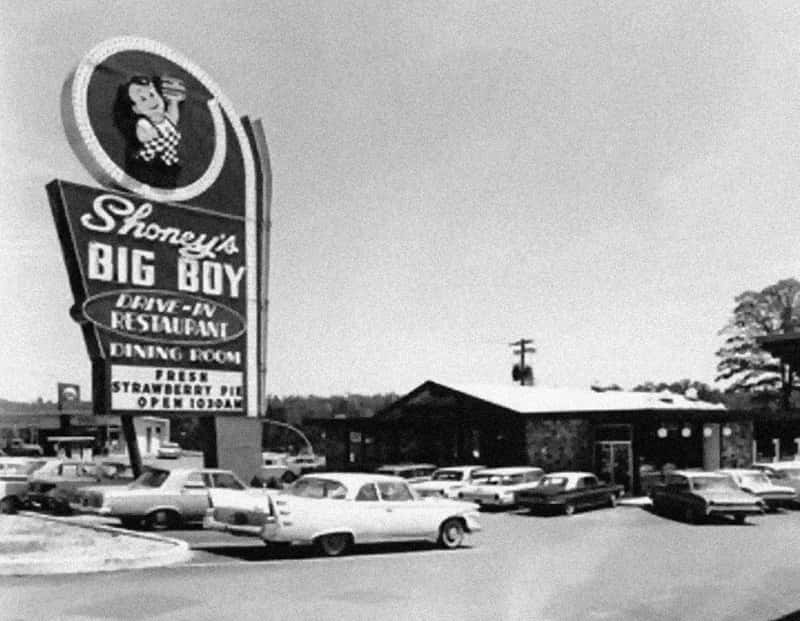 Vintage photo of Shoney's