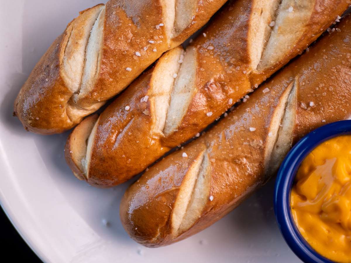 PretzelSticksWithSpicyCheese