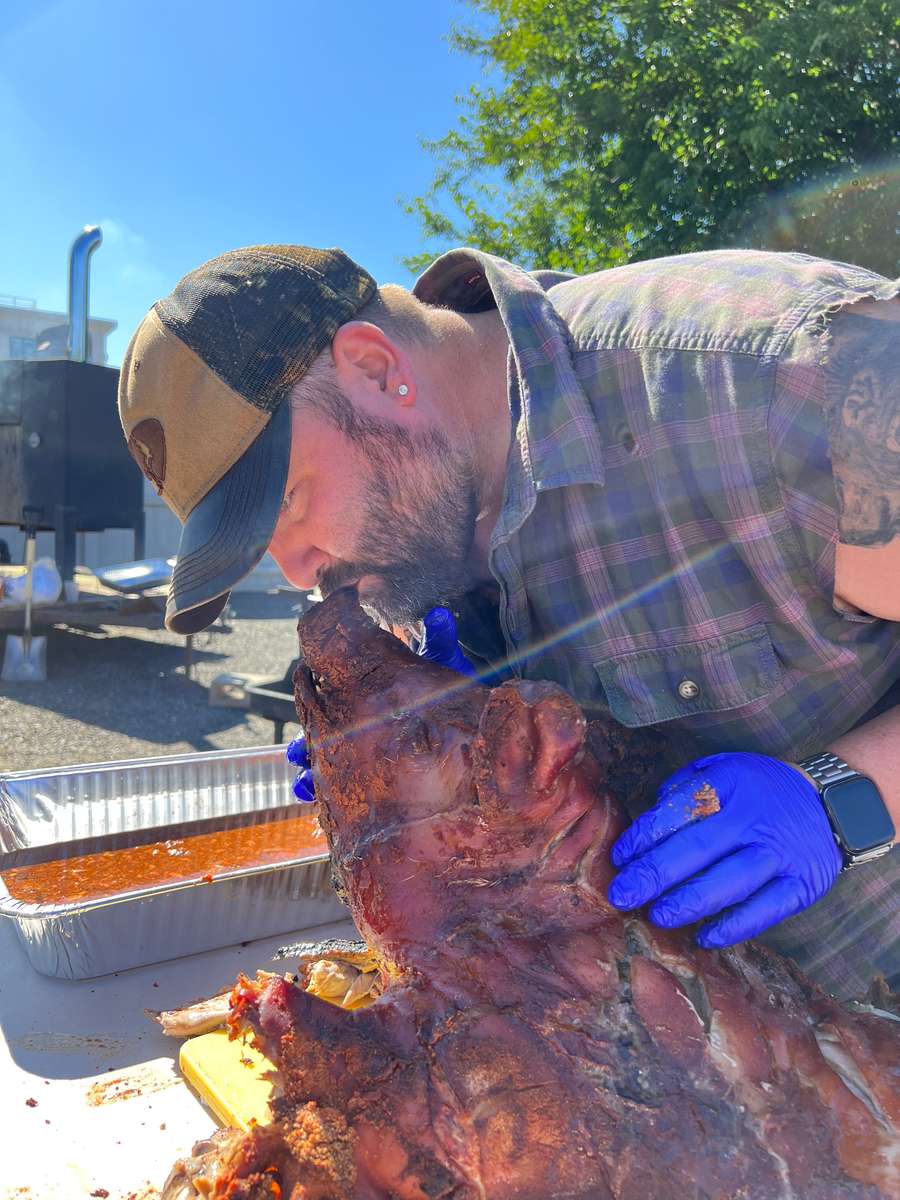 pig kiss