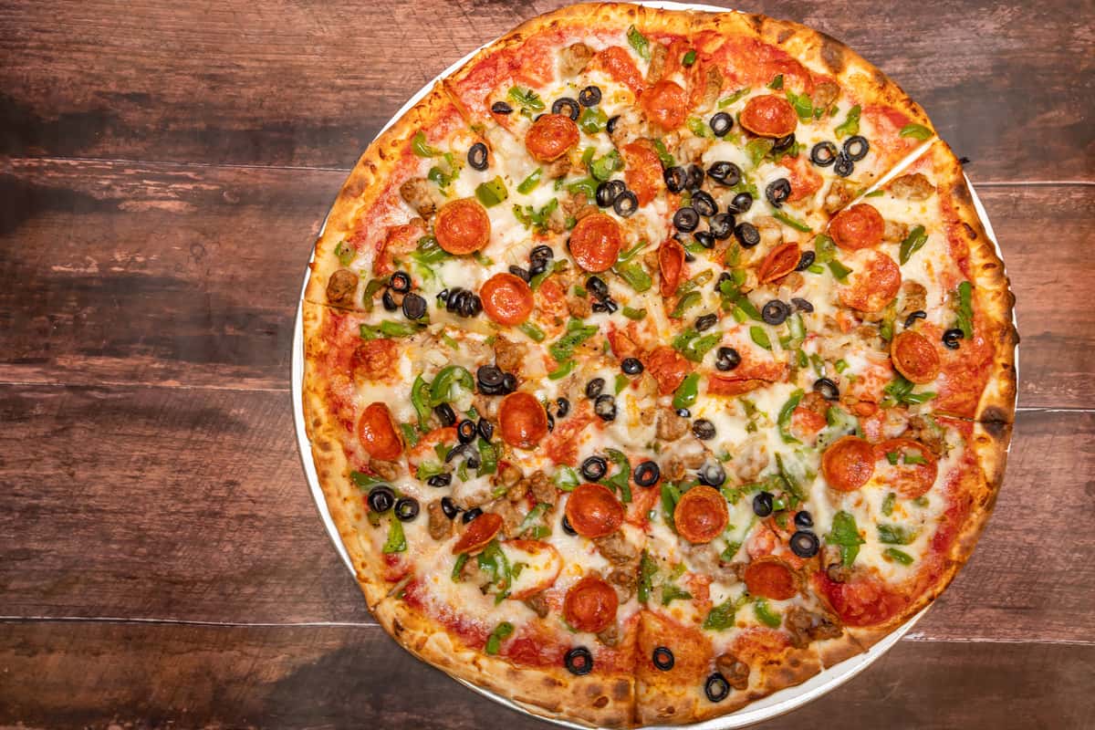 Supremo Pizza