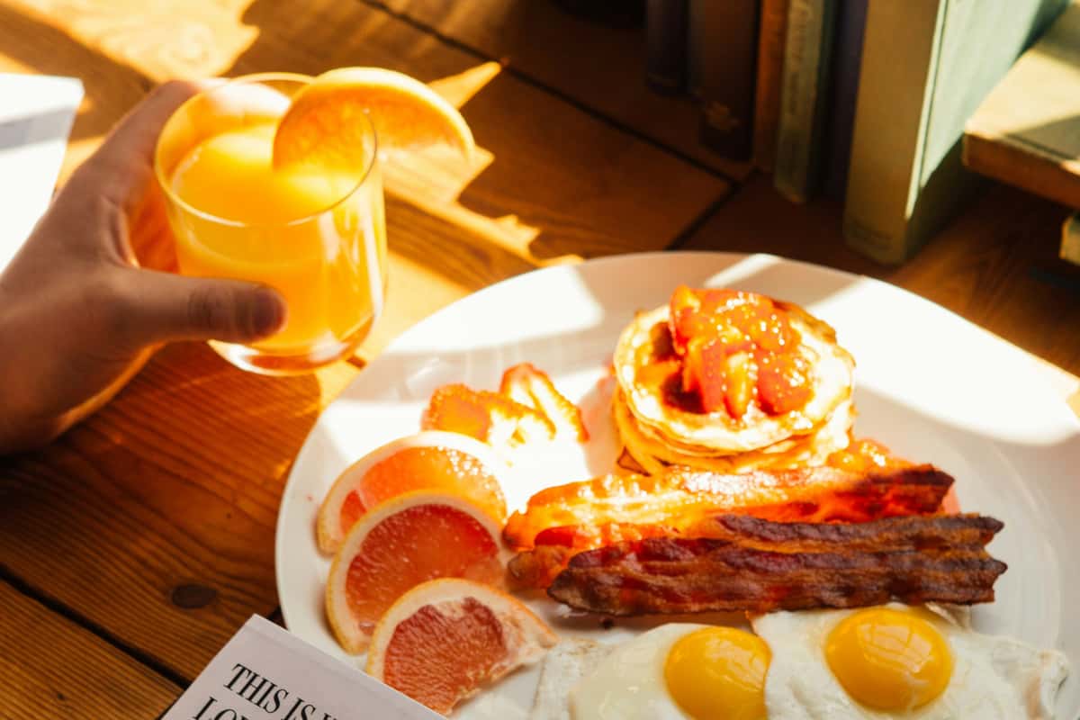 Breakfast sunrise