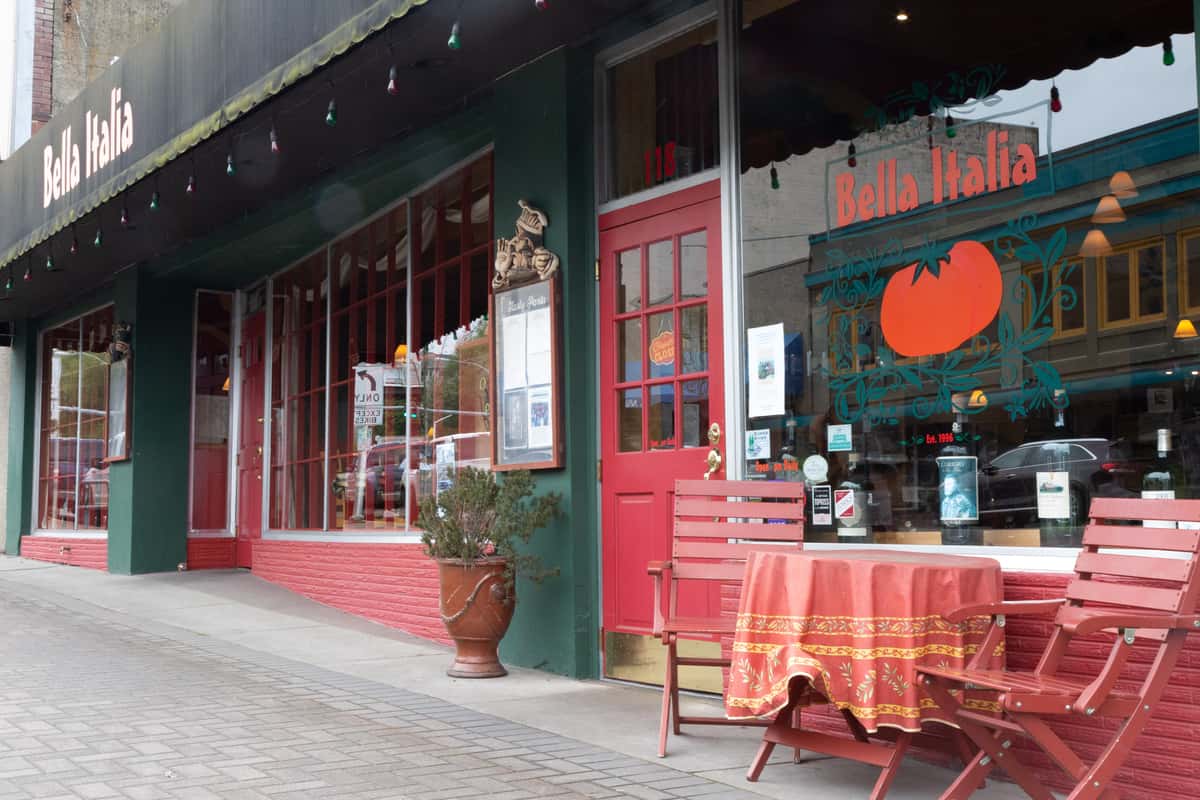 exterior of bella italia