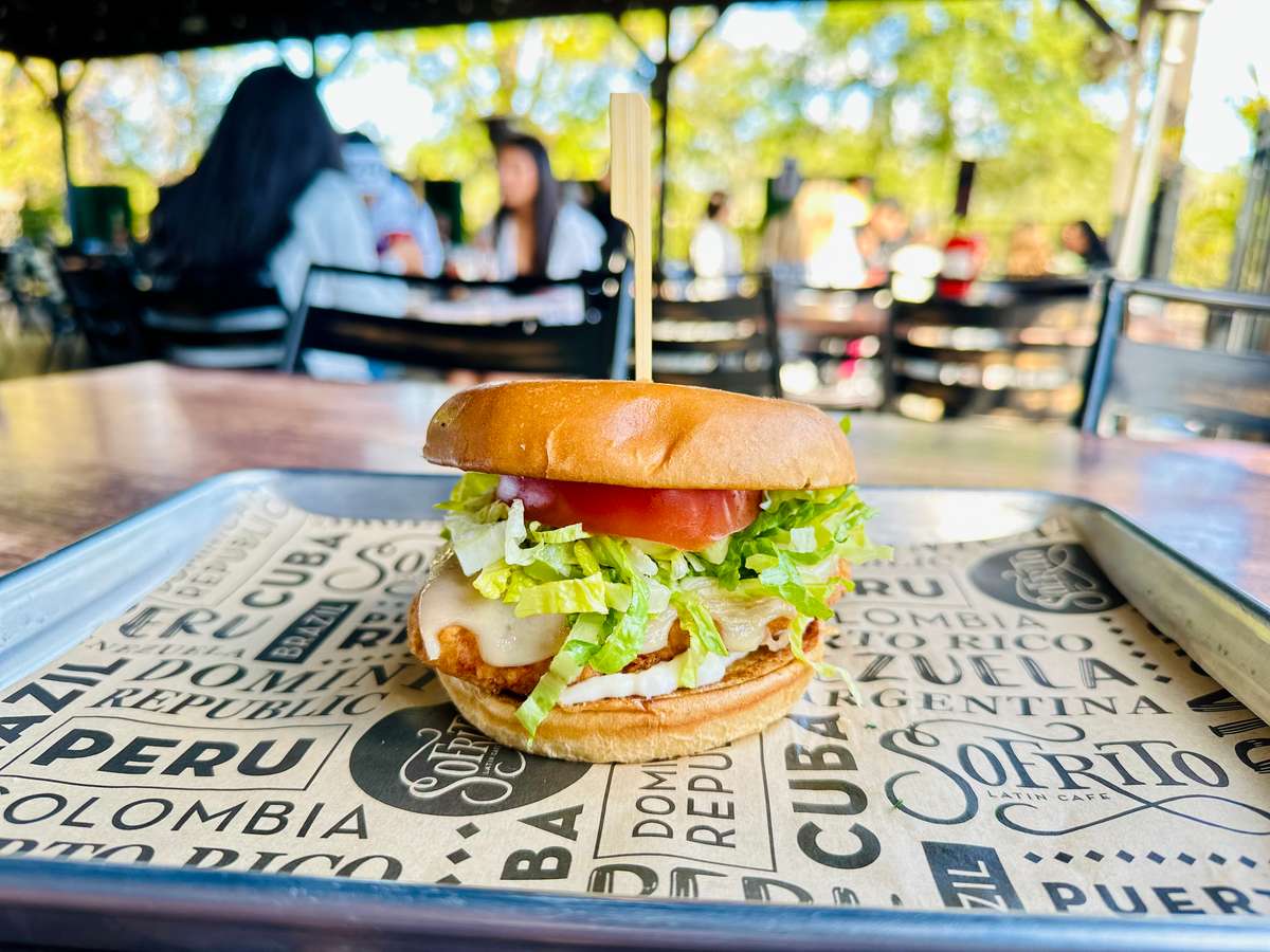 X-Frango Frito Sofrito Latin Cafe