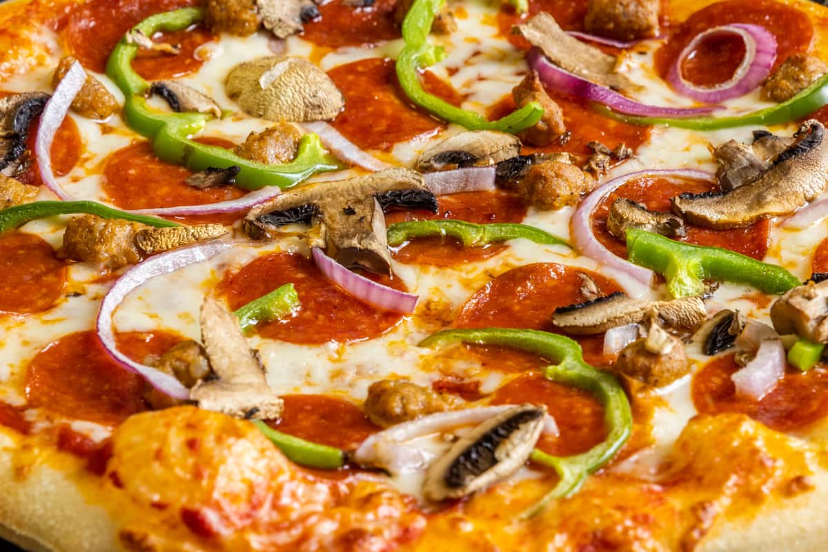 EZ PZ Pizza Pizza Restaurant in Fredericksburg, TX