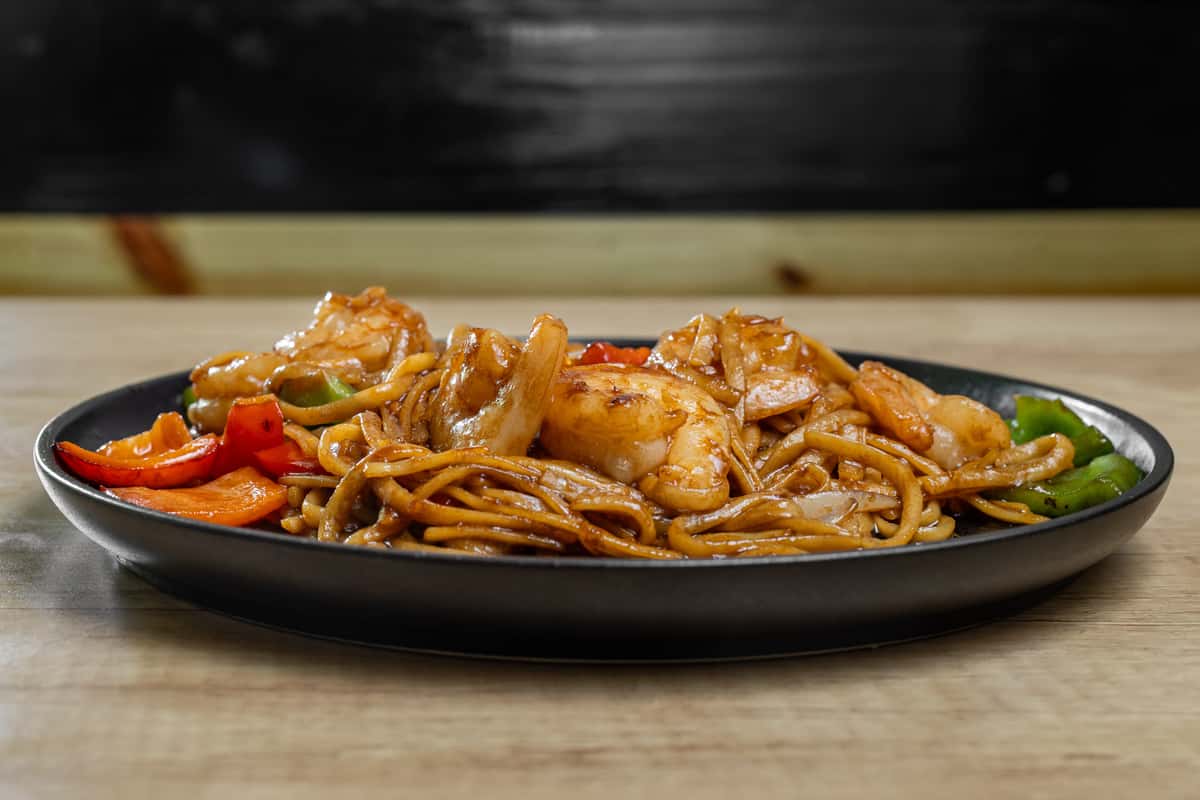Drunken Noodles With Linguini And Shrimp