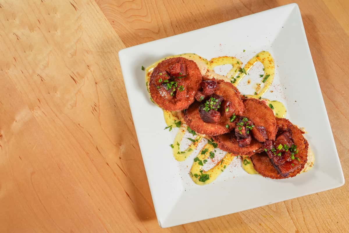 fried green tomato &ldquo;b.l.t.&rdquo; - Main Menu - bb&rsquo;s Restaurant and Bar 