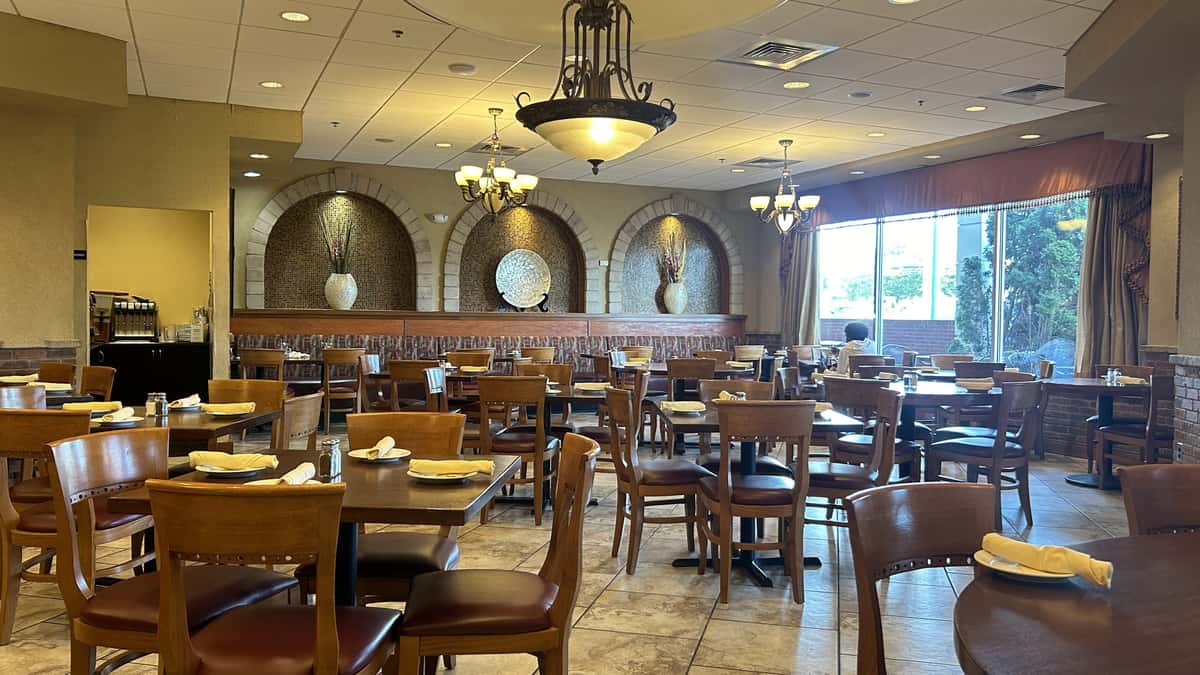 MainDinnerRoom