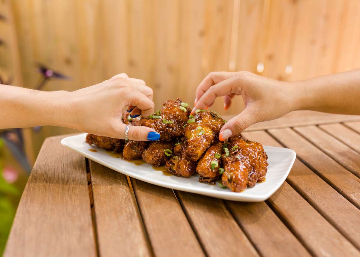 Spicy Honey Garlic Wings