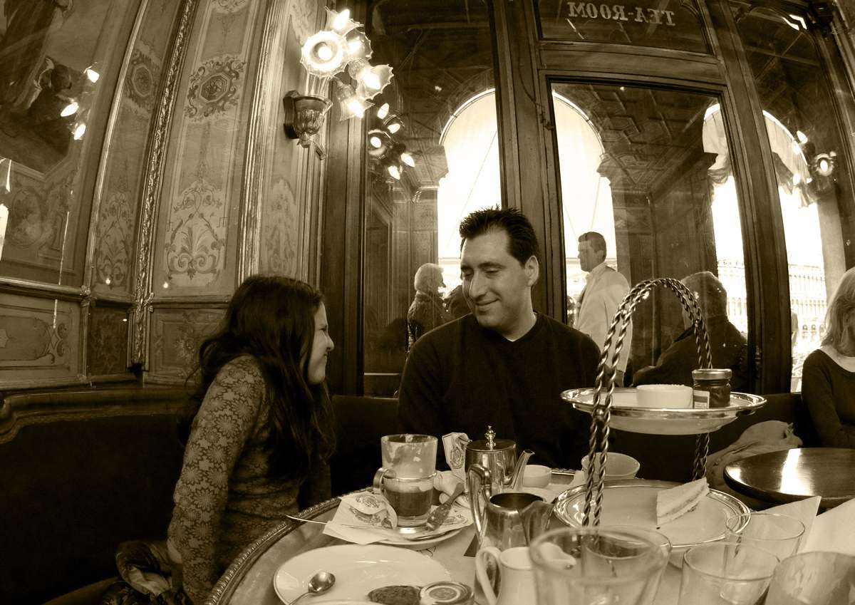 Urth Co-Founder Shallom Berkman and daughter Golda