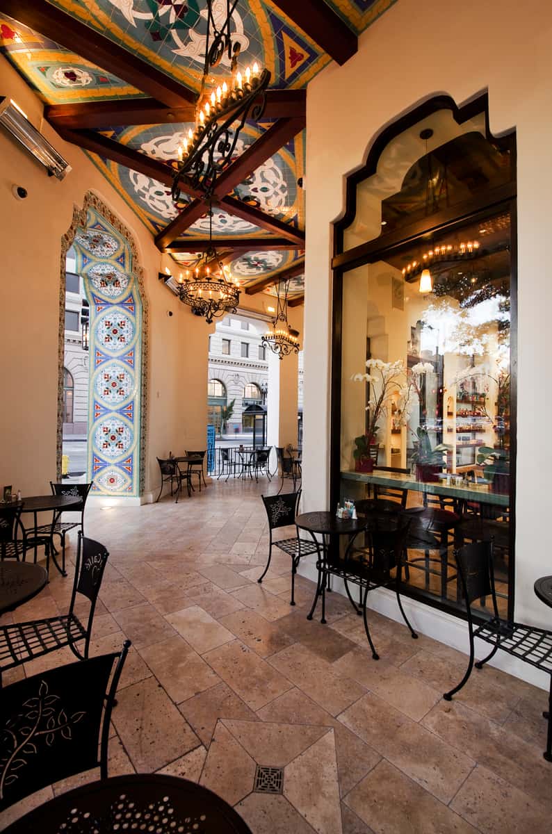 Urth caffe pasadena interior 