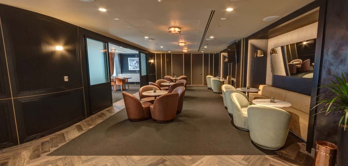 Fireplace Lounge